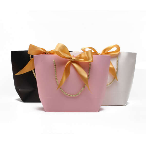 custom Christmas jewelry gift bag, art paper shopping bag, ribbon handle gift bag, logo jewelry bag