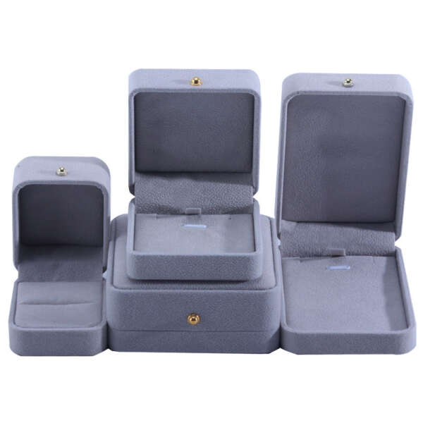Custom luxury jewelry box for necklace bracelet stud and ring