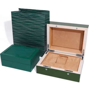 Wholesale Custom Design Elegant Watch Travel Cases For Luxury Gift Boxes With Tote Bags Flipped Wooden Brand Watch Box