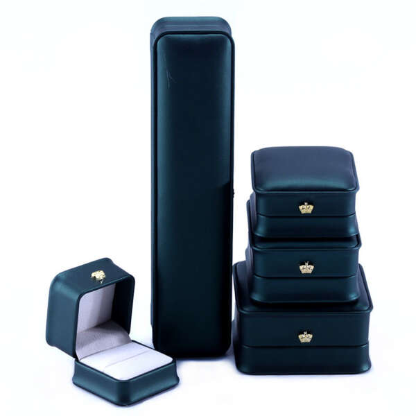 custom logo PU leather jewelry suit box for bracelet necklace ring view 6
