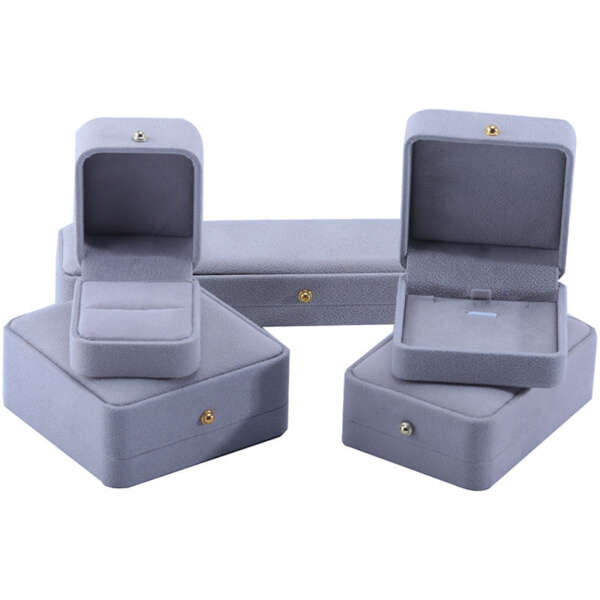 Retail necklace bracelet box for gift presentation